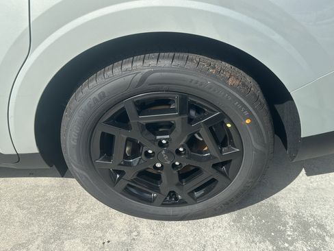 New 2026 Kia Carnival SX FWD image 10