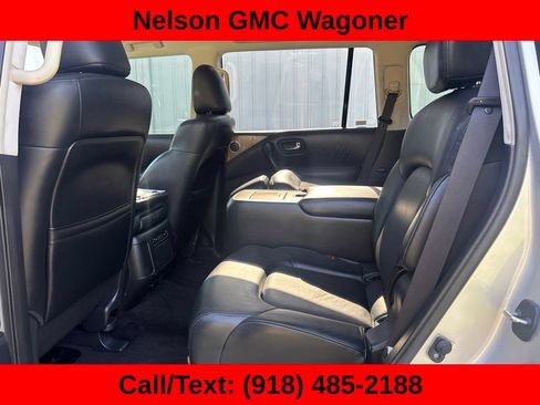 Used 2021 Nissan Armada SL w/ Captain's Chairs Package RWD image 11