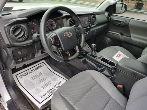 Used 2023 Toyota Tacoma SR AWD/4WD image 14