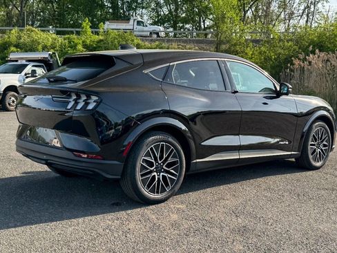 Used 2025 Ford Mustang Mach-E Premium AWD/4WD image 3