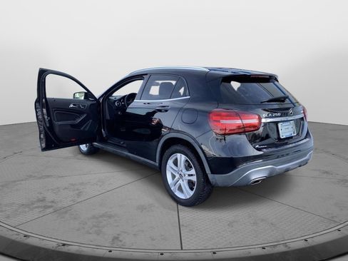 Used 2020 Mercedes-Benz GLA 250 4MATIC image 10