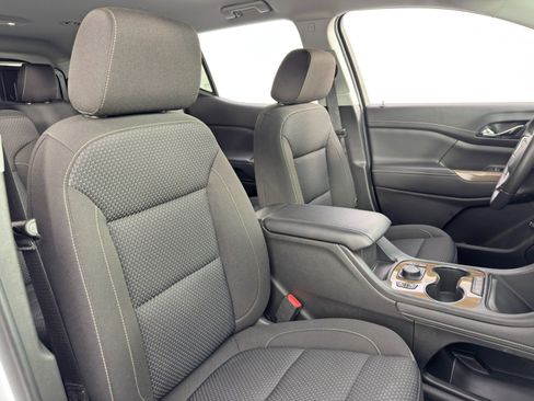 Used 2021 GMC Acadia SLE w/ Driver Convenience Package image 30