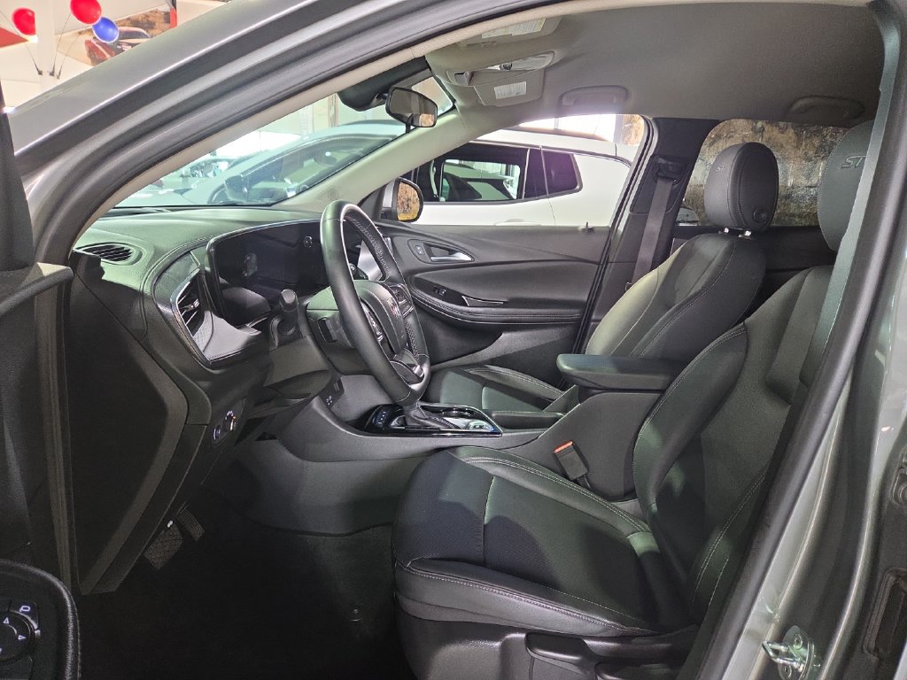 Used 2024 Buick Encore GX Sport Touring AWD/4WD image 20