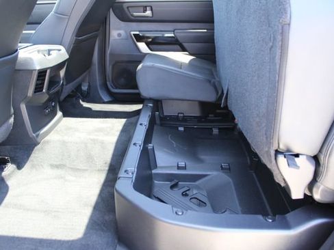 Used 2022 Toyota Tundra Limited AWD/4WD image 42