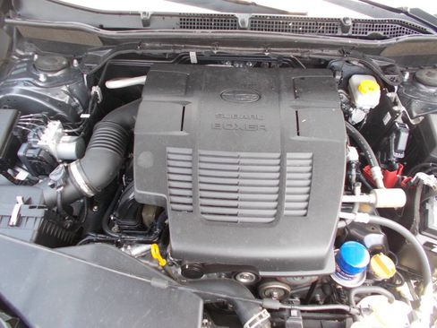 Used 2022 Subaru Forester AWD/4WD image 10