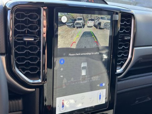 New 2025 Ford Ranger XLT w/ FX4 Off-Road Package image 19