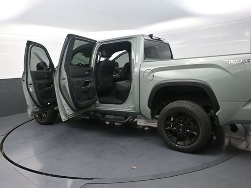Used 2025 Toyota Tundra Limited w/ TRD Off-Road Package AWD/4WD image 42