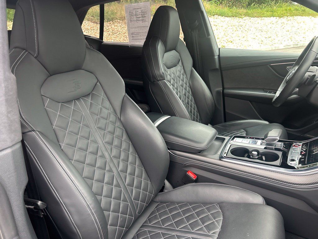 Certified 2024 Audi SQ8 Prestige AWD/4WD image 6