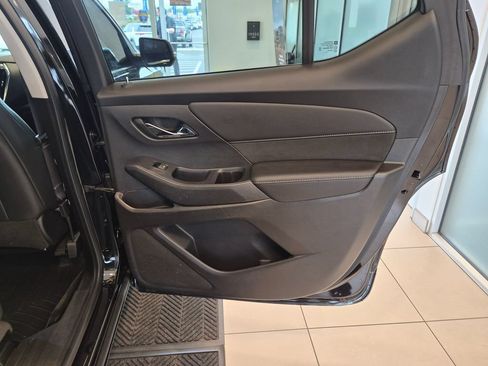 Used 2021 Chevrolet Traverse High Country AWD/4WD image 34
