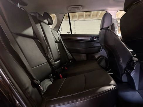 Used 2018 Subaru Outback 2.5i Limited AWD/4WD image 11