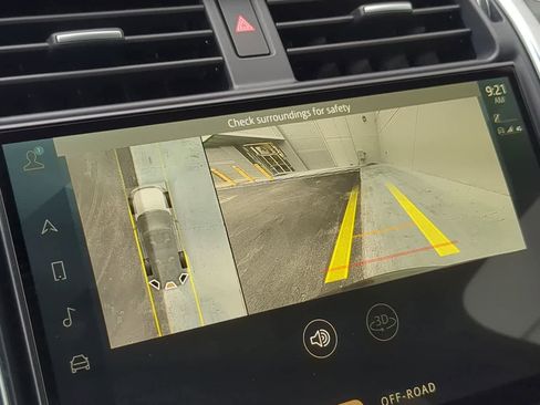 Certified 2023 Land Rover Discovery S R-Dynamic image 31