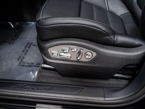 New 2026 Porsche Macan AWD/4WD image 25