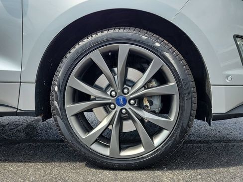 Certified 2018 Ford Edge Sport w/ Equipment Group 401A AWD/4WD image 9