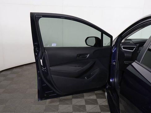 Used 2023 Toyota Corolla LE image 15