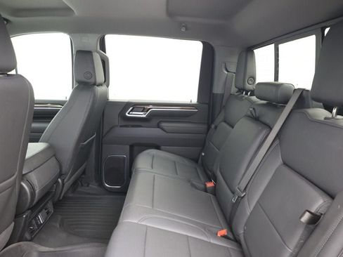 Used 2025 Chevrolet Silverado 3500 LT w/ Z71 Chrome Sport Edition AWD/4WD image 16