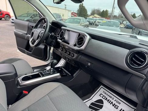 Used 2022 Toyota Tacoma SR5 image 33