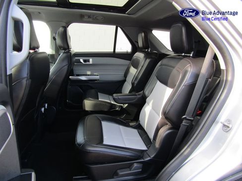 Certified 2024 Ford Explorer XLT w/ Equipment Group 202A AWD/4WD image 20