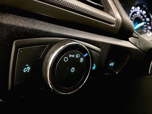 Used 2018 Ford Fusion SE w/ Fusion SE Technology Package image 30