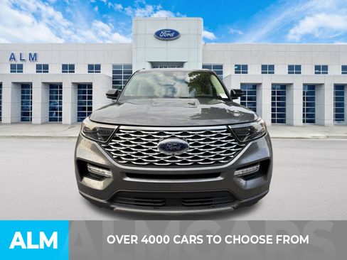 Used 2021 Ford Explorer Platinum w/ Equipment Group 601A AWD/4WD image 2