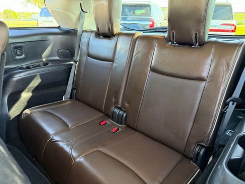 Used 2019 INFINITI QX60 Luxe w/ Essential Package image 15