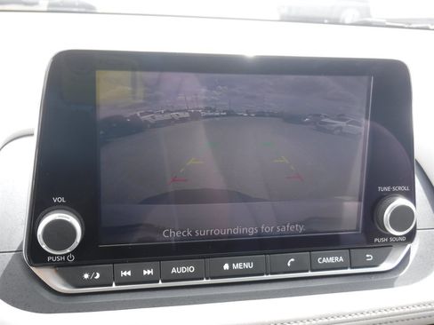 Used 2024 Nissan Rogue SV AWD/4WD image 19