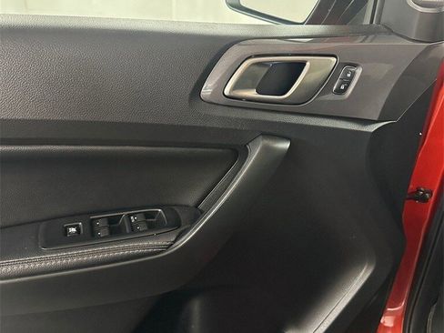 Used 2019 Ford Ranger Lariat w/ Equipment Group 501A Mid image 9