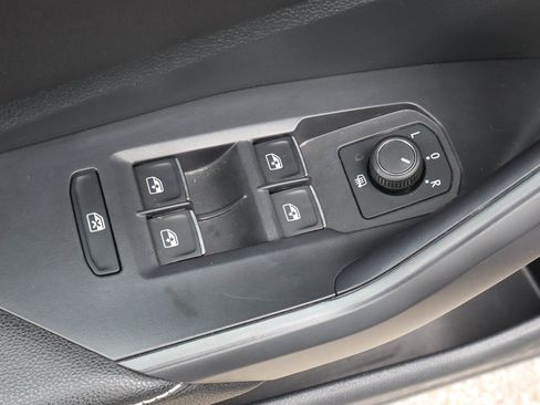 Used 2025 Volkswagen Jetta S FWD image 14