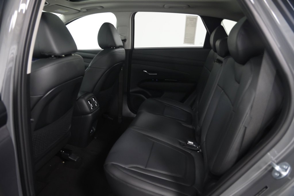 New 2026 Hyundai Tucson Limited AWD/4WD image 18