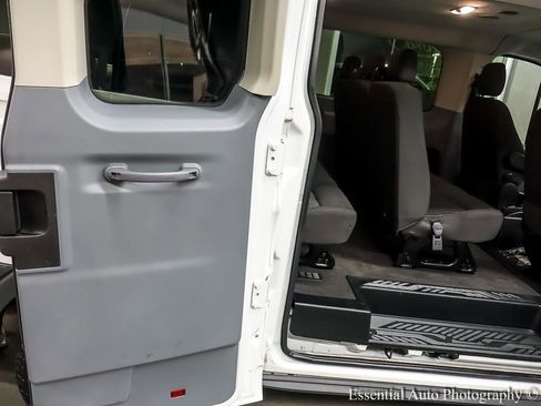 Used 2016 Ford Transit 150 XL image 23