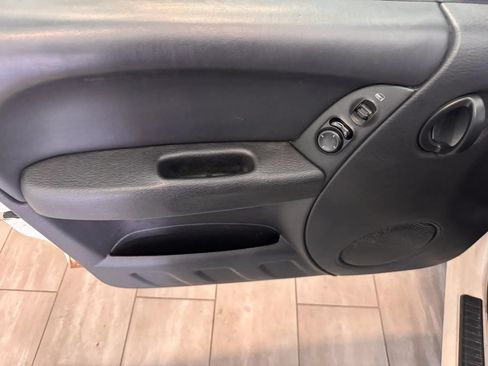 Used 2003 Jeep Liberty Sport AWD/4WD image 17