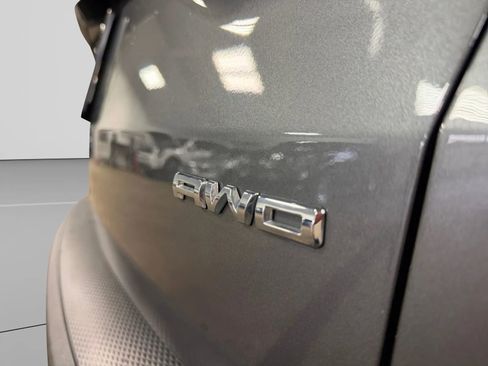 Used 2022 Ford Escape SE image 45