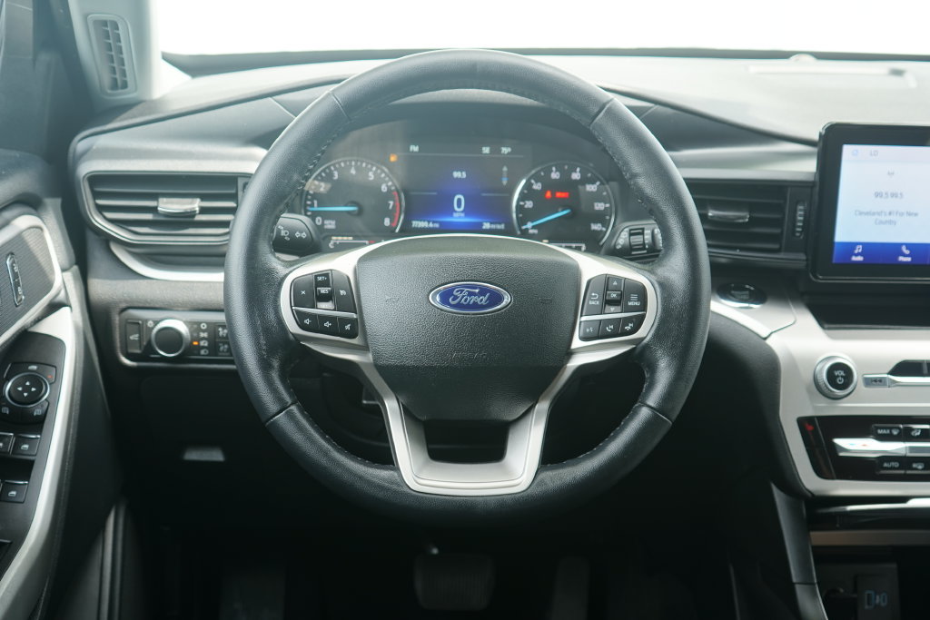 Used 2022 Ford Explorer XLT AWD/4WD image 14