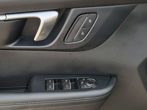 Certified 2025 Buick Enclave Sport Touring image 22