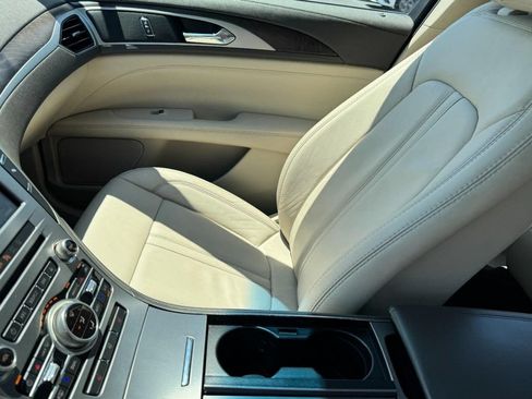 Used 2017 Lincoln MKZ Select w/ Technology Package FWD image 14