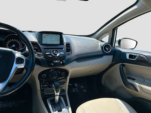 Used 2016 Ford Fiesta Titanium FWD image 24