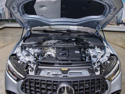Certified 2025 Mercedes-Benz GLC 43 AMG 4MATIC image 5