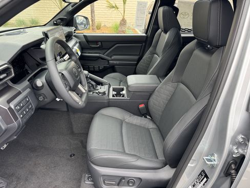 New 2026 Toyota 4Runner TRD Sport Premium AWD/4WD image 2