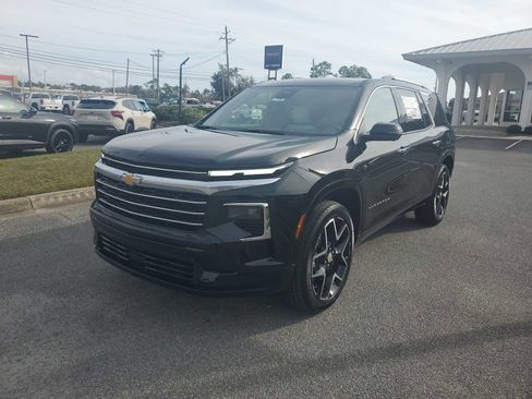 New 2026 Chevrolet Traverse High Country image 1