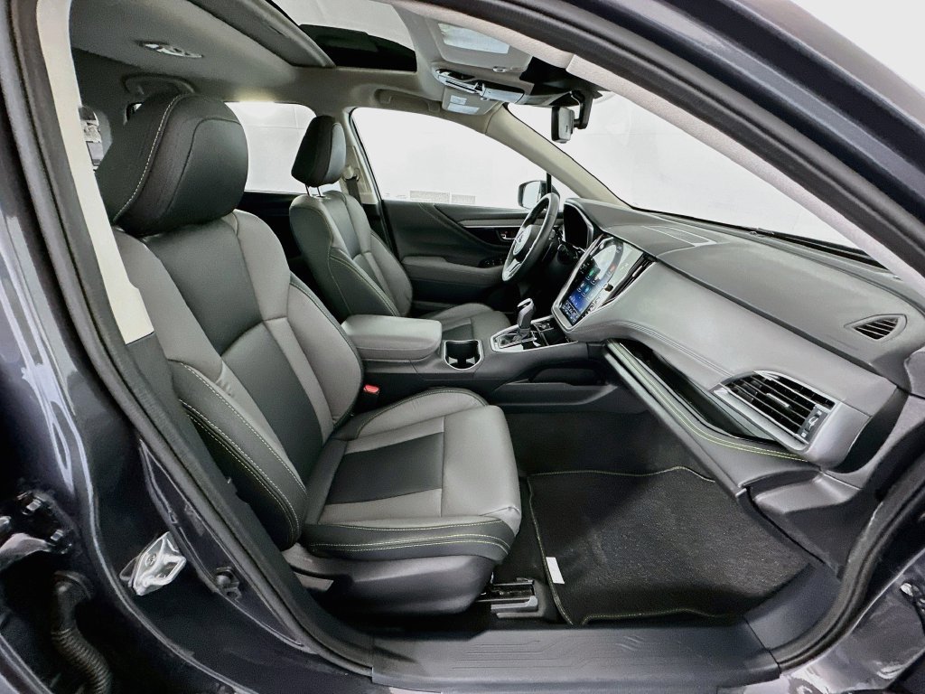 Used 2023 Subaru Outback Onyx Edition AWD/4WD image 29