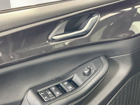 Used 2023 Jeep Grand Cherokee Altitude image 17