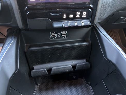 Used 2020 RAM 1500 Laramie w/ Sport Appearance Package RWD image 28