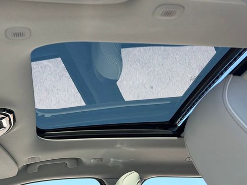 Certified 2023 Jeep Grand Cherokee L Overland w/ MOPAR Finishing Package AWD/4WD image 20