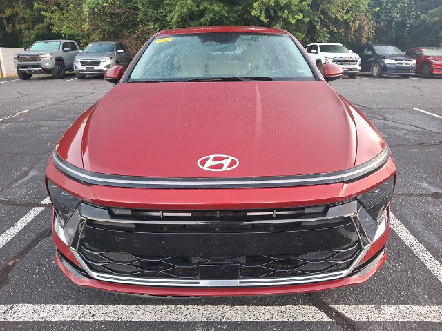 Used 2024 Hyundai Sonata SEL FWD image 2