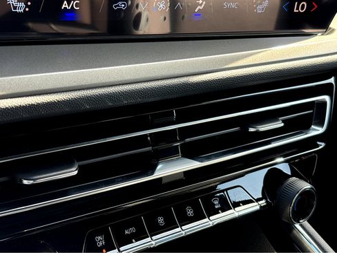 New 2026 Chevrolet Traverse LT w/ Driver Confidence Package image 7