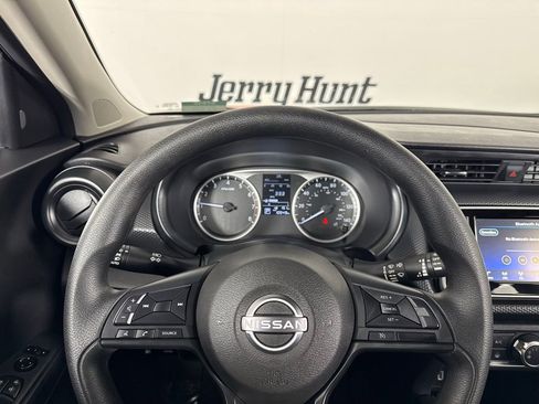 Used 2024 Nissan Kicks S image 16