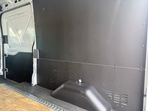 Used 2025 Ford Transit 250 148 Medium Roof Extended AWD w/ Load Area Protection Package image 18