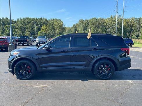 Certified 2023 Ford Explorer ST w/ Equipment Group 401A AWD/4WD image 2