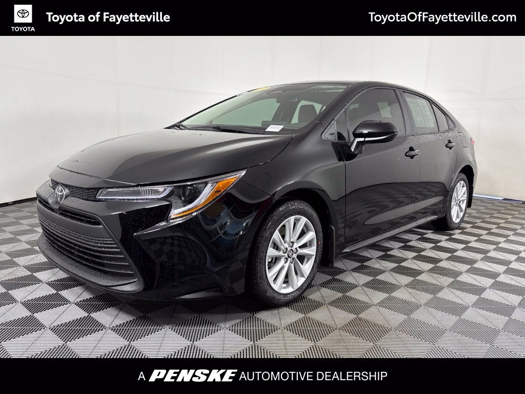 Used 2027 Toyota Corolla LE w/ LE Premium Package FWD image 1