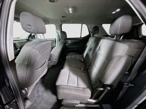 Used 2021 Chevrolet Traverse LS FWD image 25