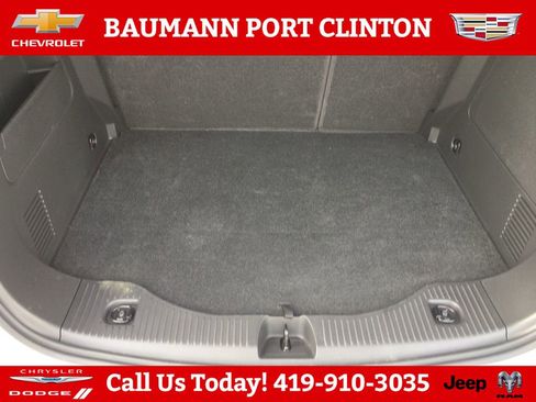 Used 2022 Chevrolet Trax LT w/ Redline Edition image 7